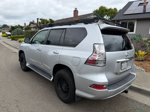 Used 2019 Lexus GX 460 Premium AWD/4WD image 8