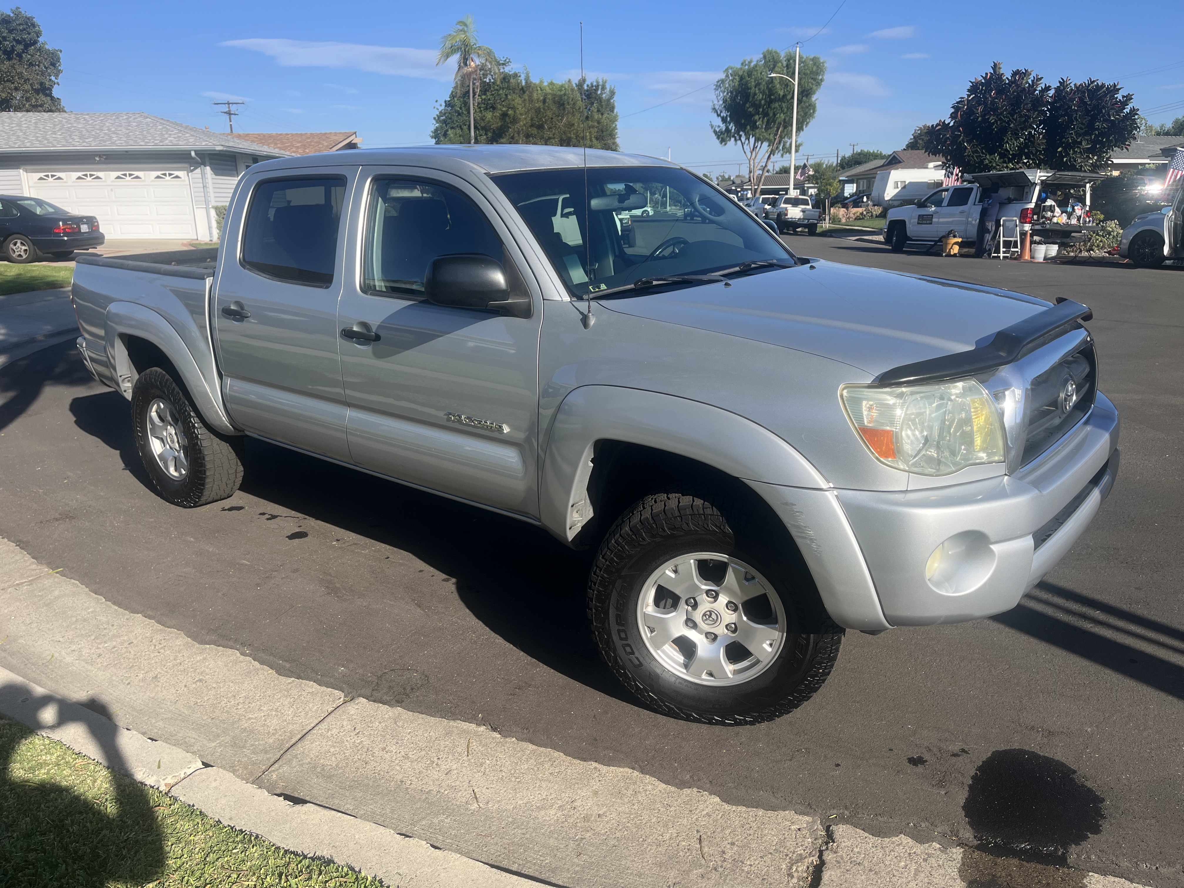 Used 2005 Toyota Tacoma PreRunner w/ TRD Off-Road Pkg #2 RWD image 8