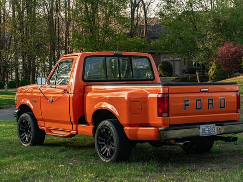 Used 1992 Ford F150 2WD Regular Cab image 11