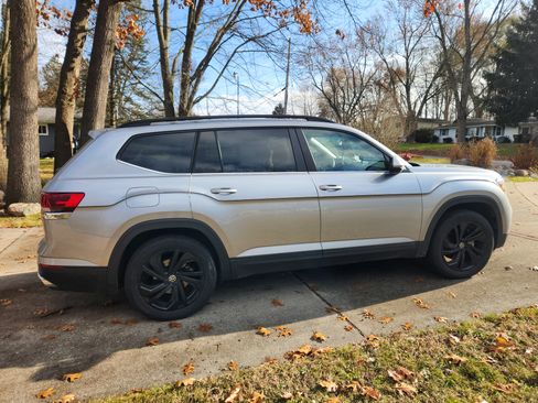 Used 2022 Volkswagen Atlas SE image 8
