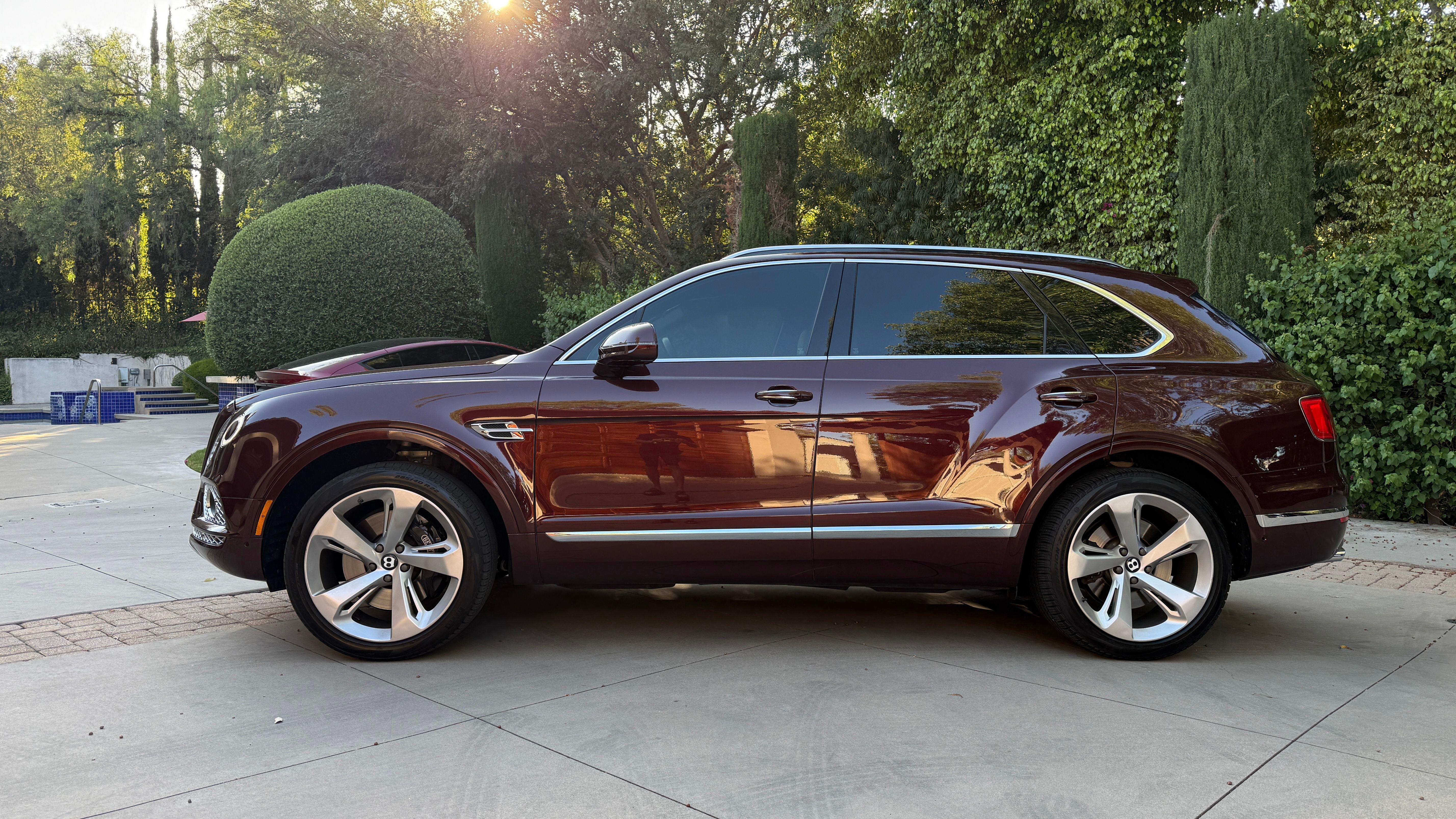 Used 2019 Bentley Bentayga AWD/4WD image 9