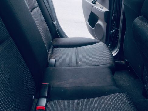 Used 2012 MAZDA MAZDA3 i Sport image 5