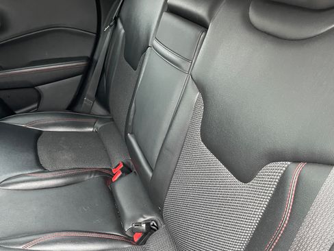 Used 2020 Jeep Compass Trailhawk image 21