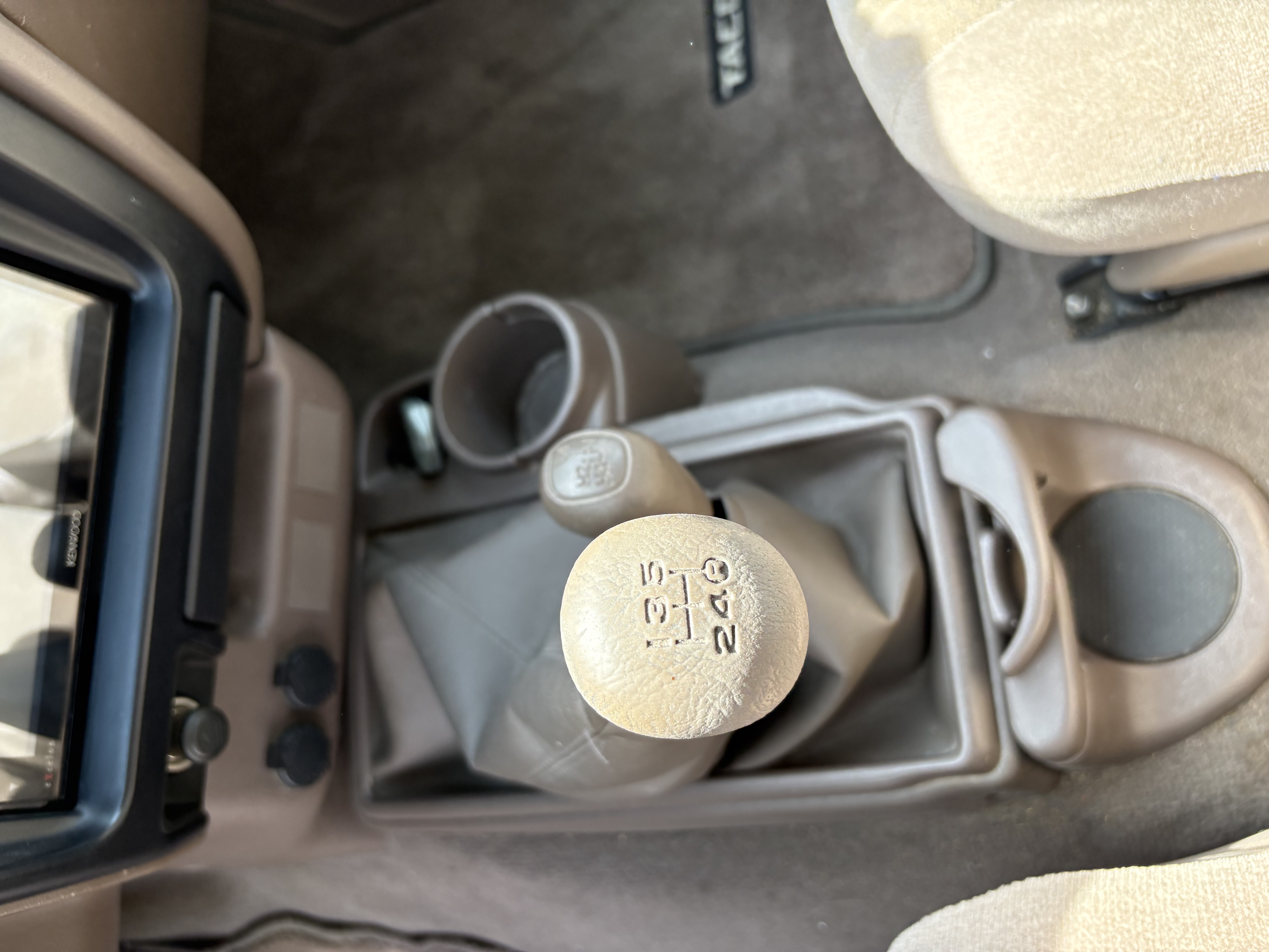 Used 2004 Toyota Tacoma 4x4 Xtracab image 13