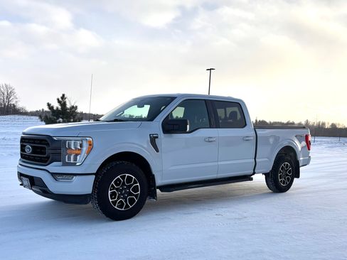 Used 2021 Ford F150 XLT w/ Equipment Group 302A High image 4