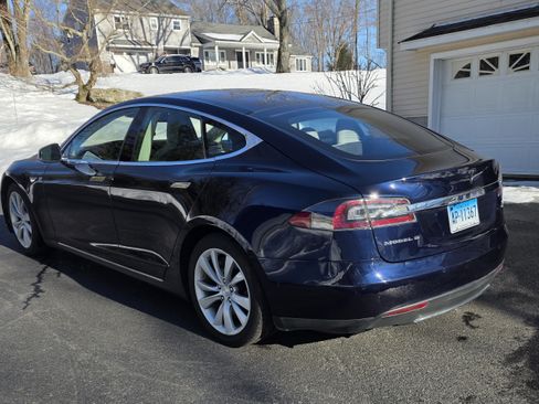 Used 2014 Tesla Model S image 4