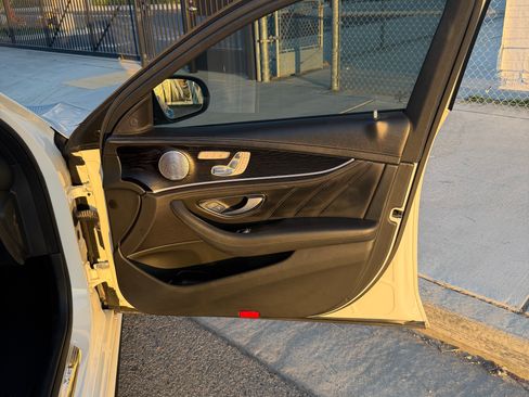 Used 2018 Mercedes-Benz E 63 AMG S image 15