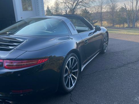 Used 2015 Porsche 911 Targa 4S AWD/4WD image 5