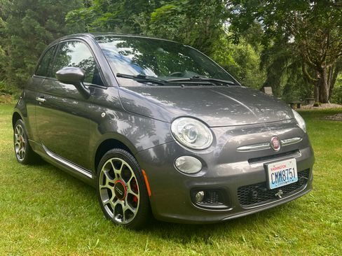 Used 2015 FIAT 500 Sport FWD image 1