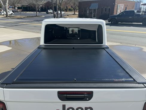 Used 2022 Jeep Gladiator Rubicon w/ LED Lighting Group image 11