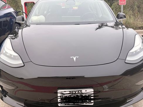 Used 2018 Tesla Model 3 Long Range image 5