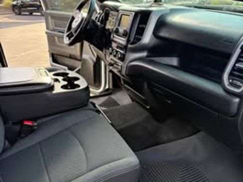 Used 2024 RAM 3500 Tradesman w/ Chrome Appearance Group image 13