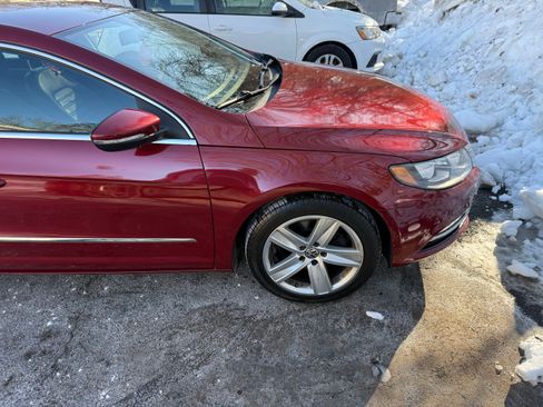 Used 2014 Volkswagen CC Sport image 8