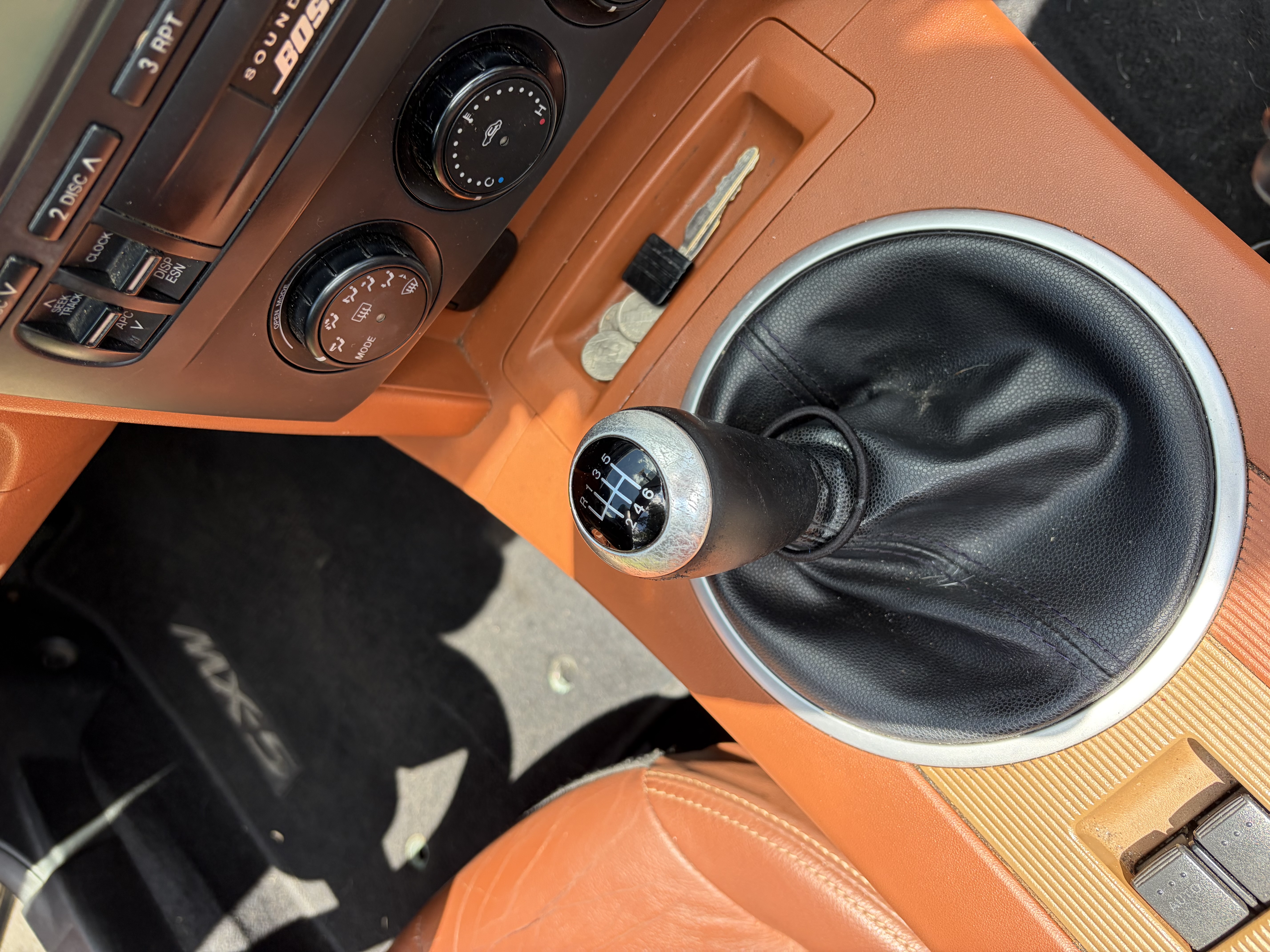 Used 2006 MAZDA MX-5 Miata Grand Touring RWD image 11