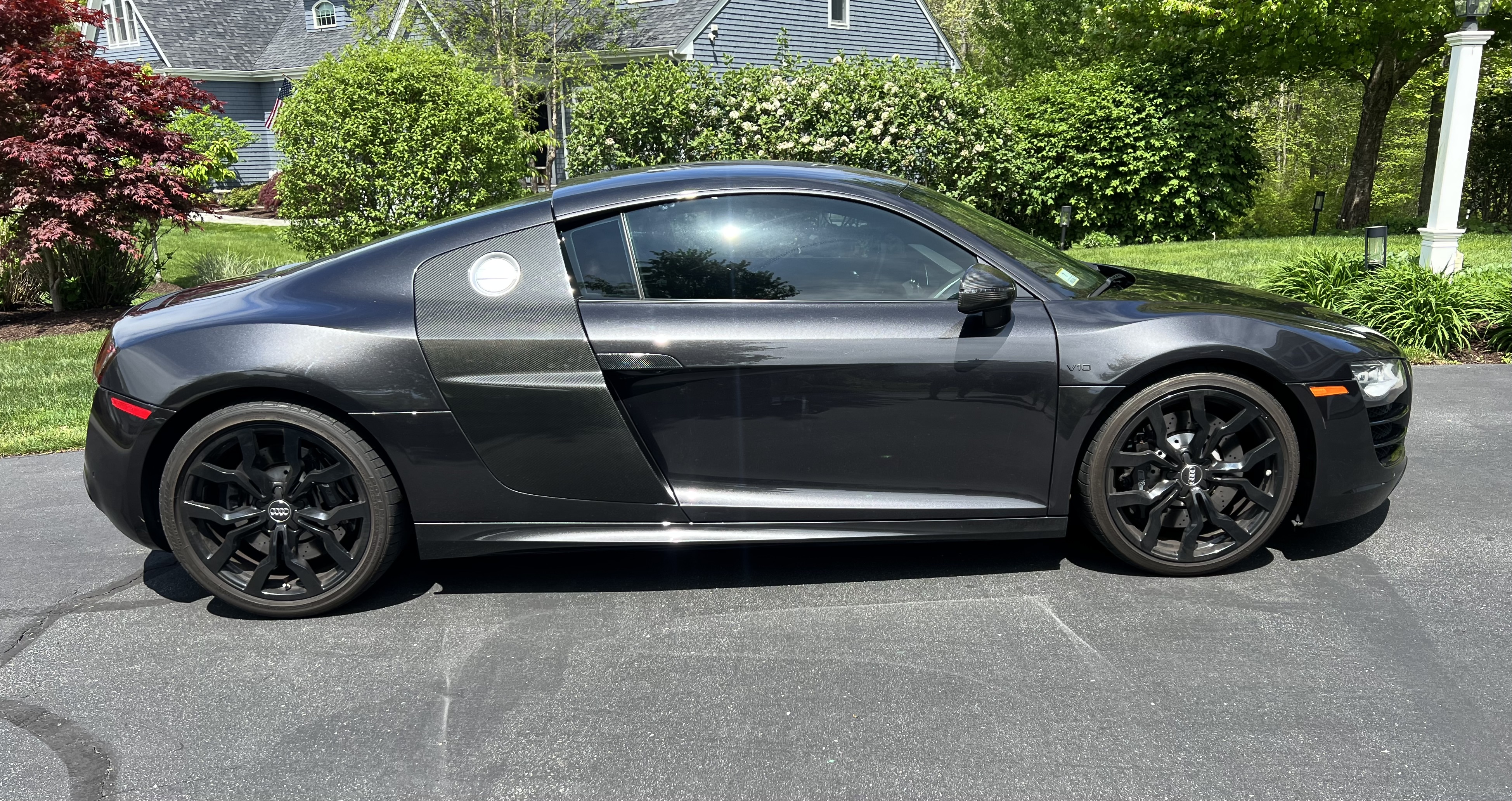 Used 2011 Audi R8 V10 AWD/4WD image 2