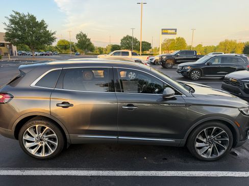 Used 2019 Lincoln Nautilus Reserve w/ Ultimate Package AWD/4WD image 8