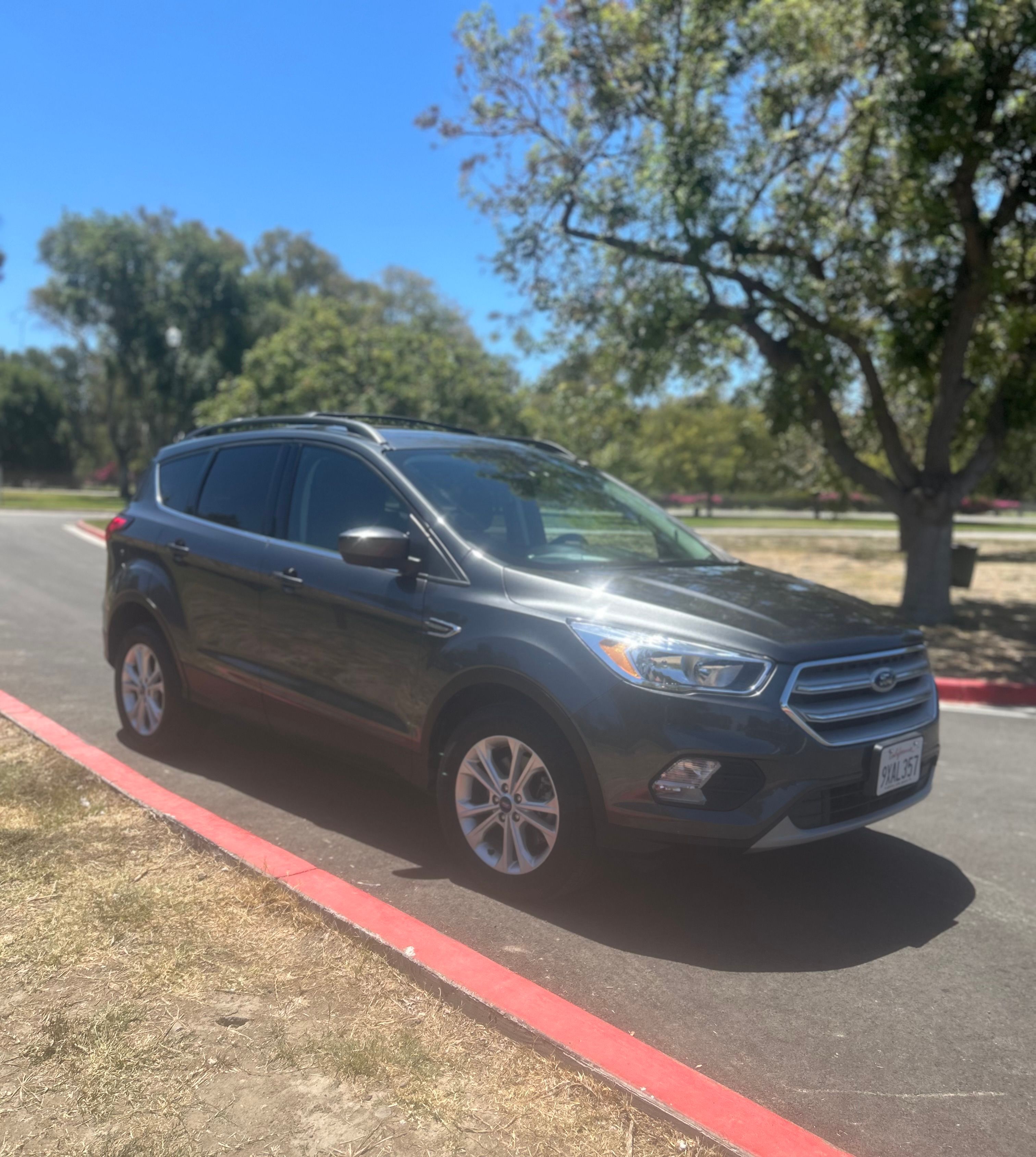 Used 2019 Ford Escape SE AWD/4WD image 3