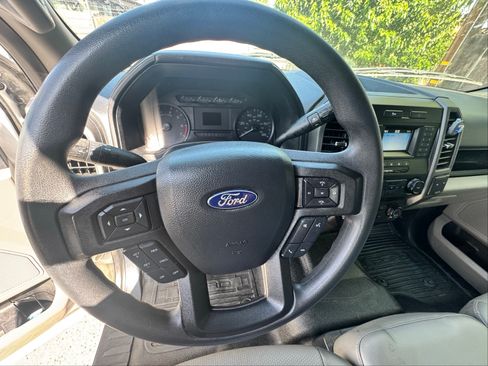 Used 2022 Ford F250 XL w/ STX Appearance Package image 9