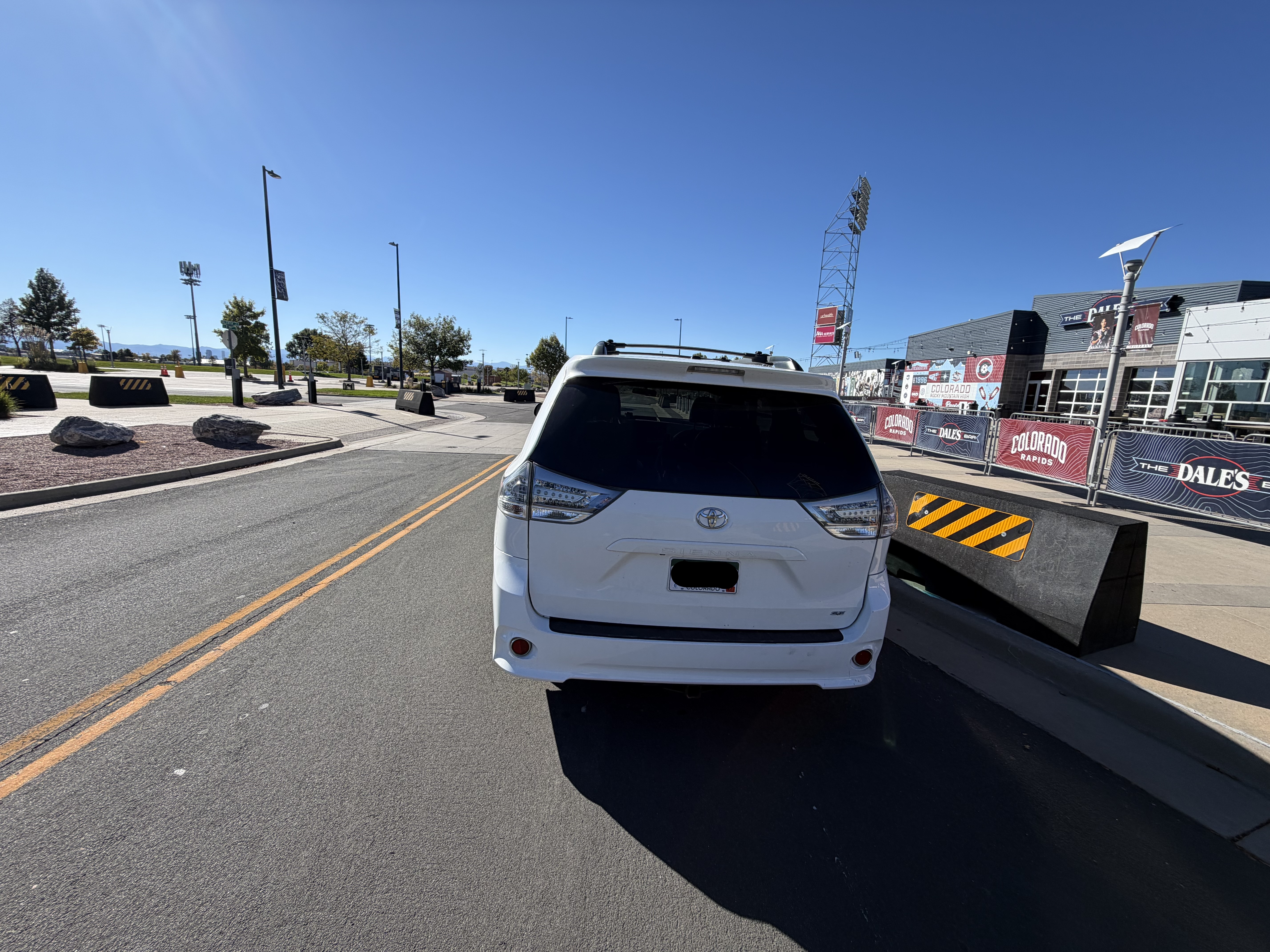 Used 2011 Toyota Sienna SE w/ Preferred Pkg FWD image 8