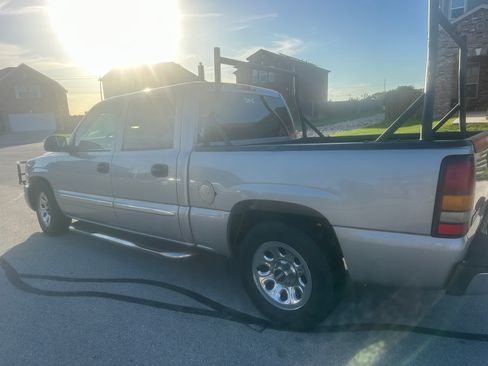 Used 2006 GMC Sierra 1500 SL RWD image 10