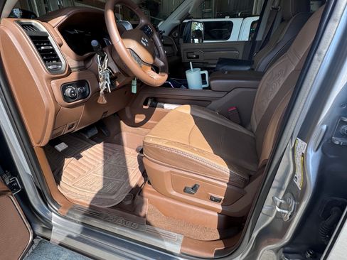 Used 2024 RAM 3500 Limited image 6