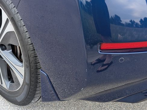 Used 2020 Nissan Leaf SV w/ SV Technology Package image 11