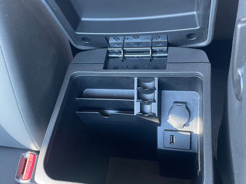 Used 2013 Nissan Xterra S image 12