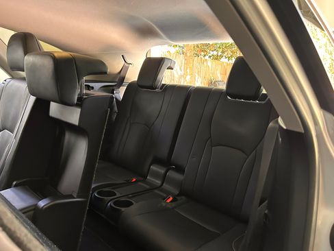 Used 2018 Lexus RX 350L FWD w/ Premium Package image 23