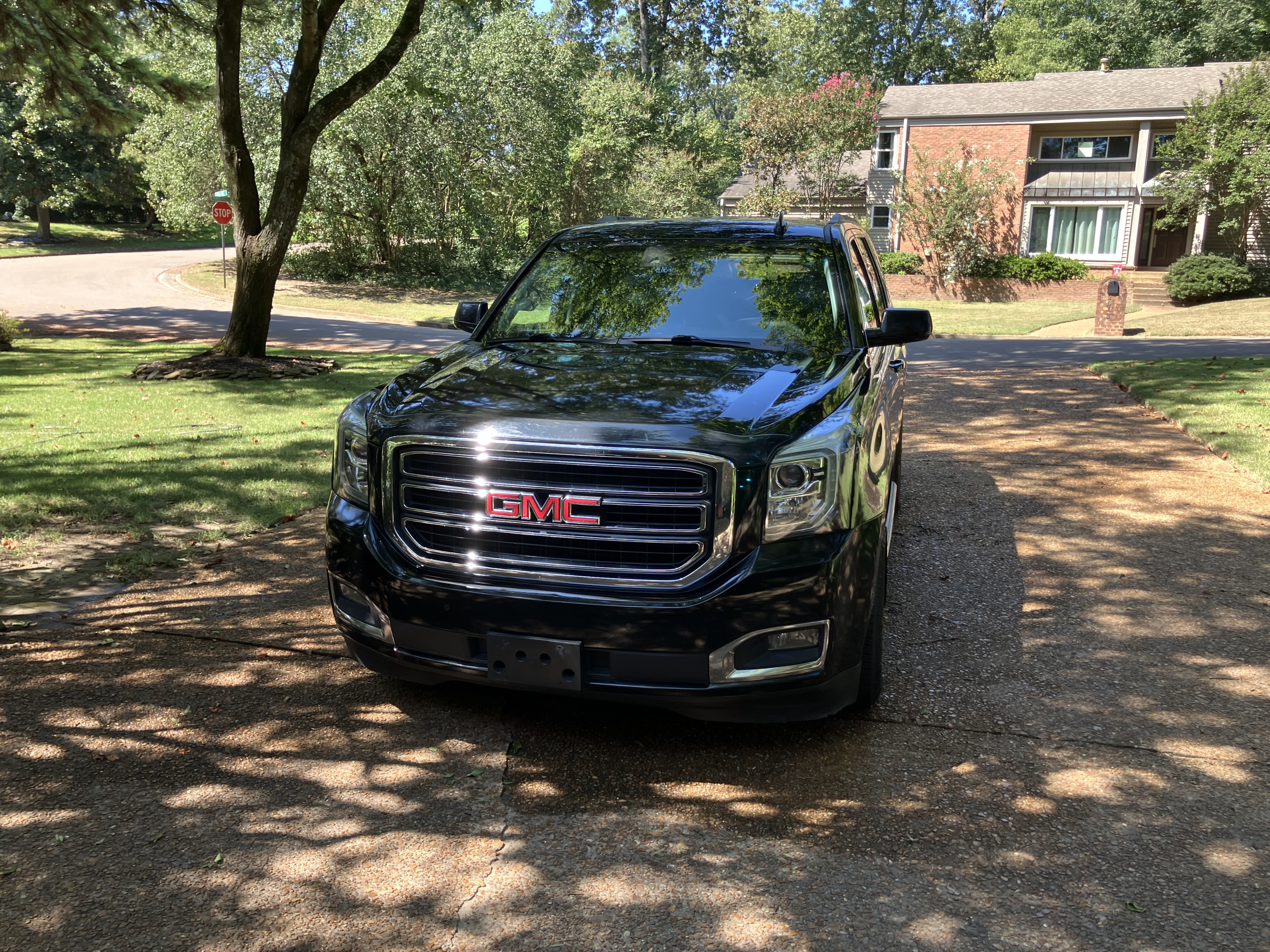 Used 2017 GMC Yukon SLT RWD image 2