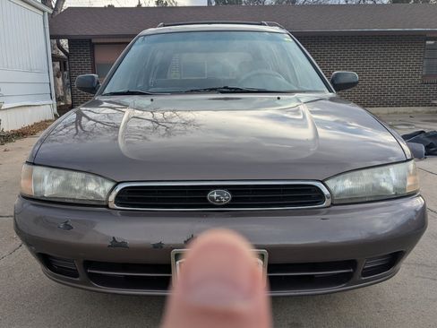 Used 1995 Subaru Legacy L image 10