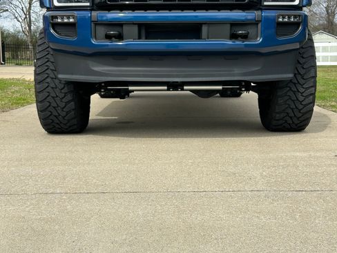 Used 2022 Ford F250 Lariat w/ Black Appearance Package image 10