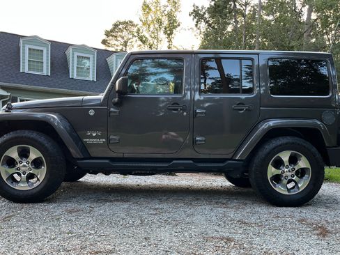 Used 2017 Jeep Wrangler Unlimited Sahara w/ Max Tow Package image 1