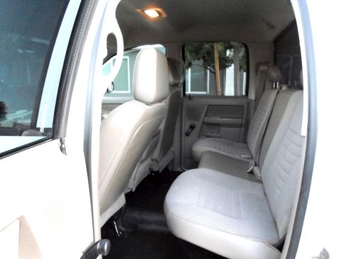 Used 2007 Dodge Ram 2500 Truck ST image 19