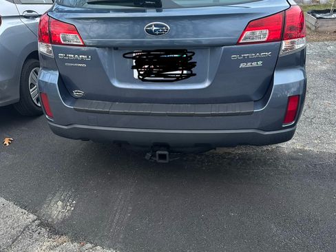 Used 2014 Subaru Outback 2.5i Limited AWD/4WD image 5