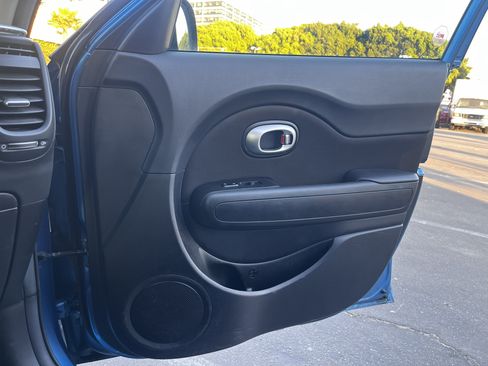 Used 2016 Kia Soul + w/ Designer's Package image 21