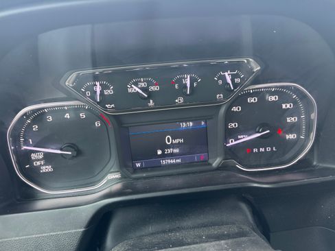 Used 2020 GMC Sierra 1500 Elevation w/ Elevation Value Package image 9