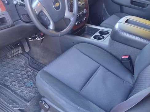 Used 2011 Chevrolet Tahoe LS image 8