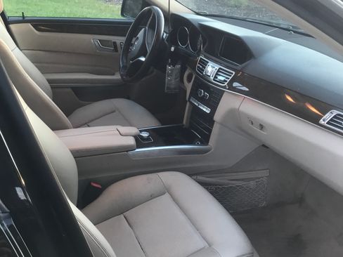 Used 2015 Mercedes-Benz E 350 4MATIC Sedan image 11