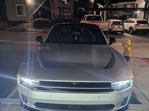 Used 2024 Dodge Charger Daytona Scat Pack w/ Plus Group image 5