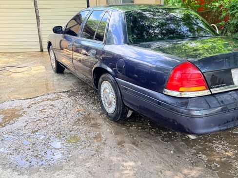 Used 1999 Ford Crown Victoria Police Interceptor RWD image 5
