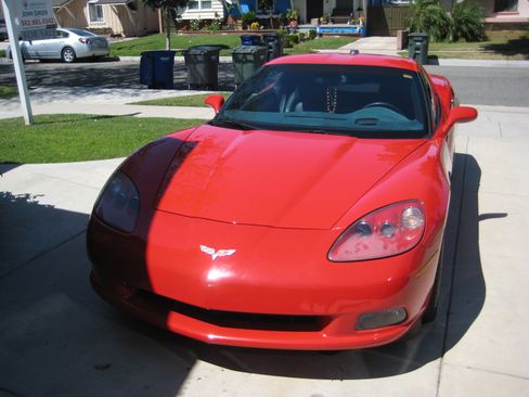 Used 2005 Chevrolet Corvette Coupe w/ Preferred Equipment Group image 2