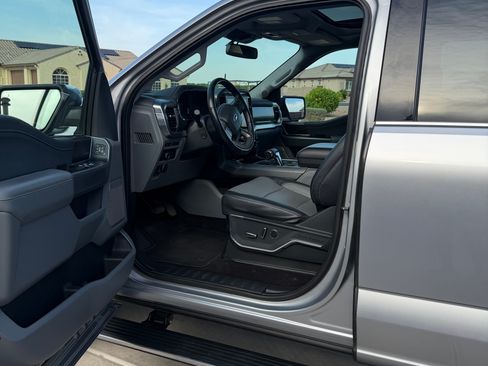 Used 2022 Ford F150 Lariat w/ Equipment Group 502A High image 22