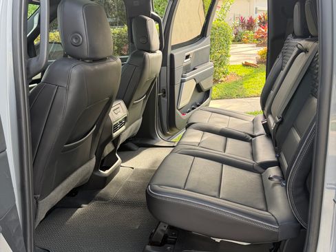 Used 2024 GMC Sierra EV Denali image 15