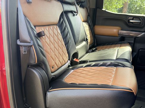 Used 2019 Chevrolet Silverado 1500 LTZ w/ LTZ Texas Edition RWD image 15