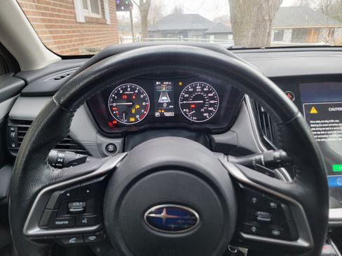 Used 2022 Subaru Outback Premium AWD/4WD image 6
