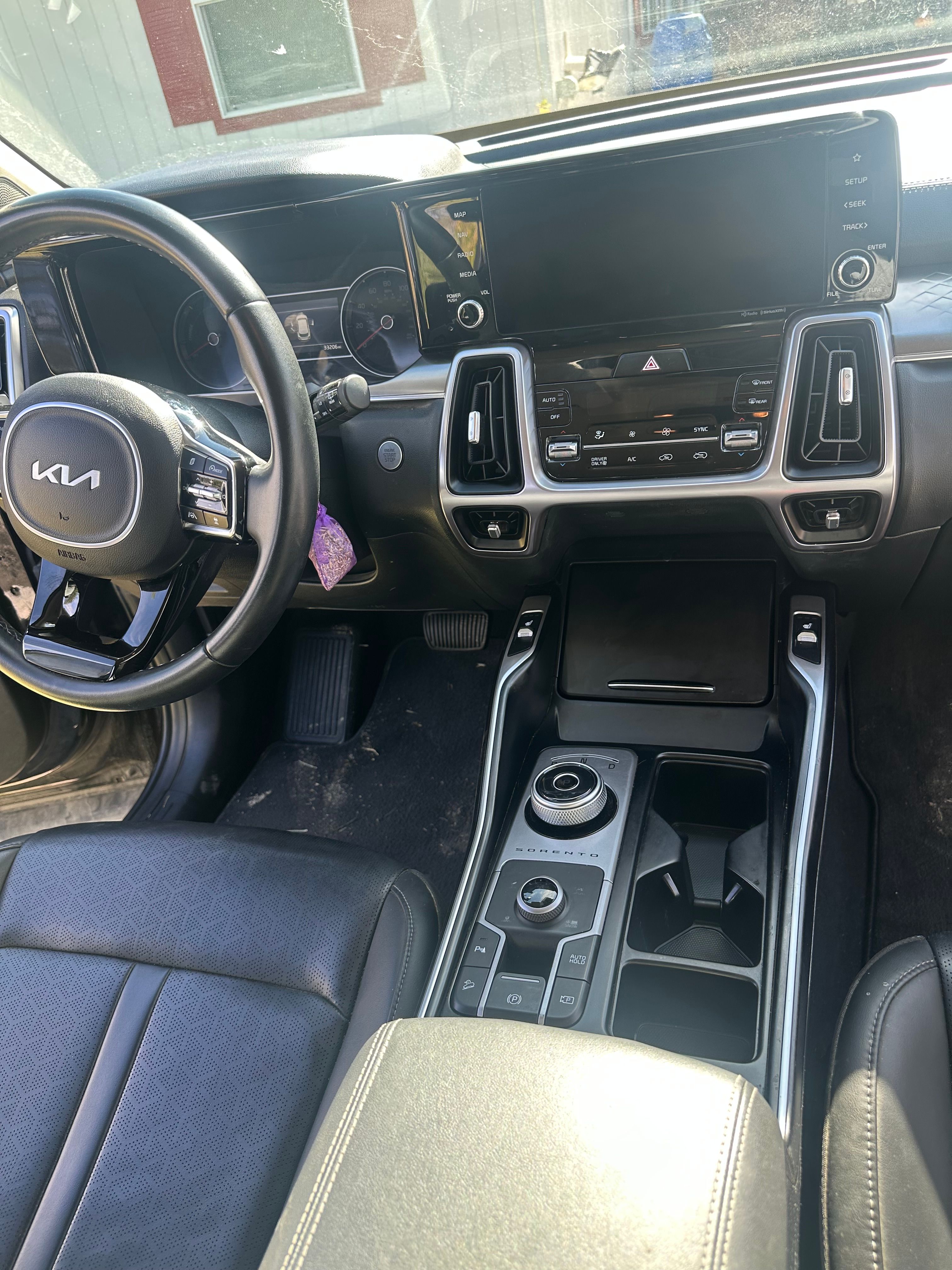 Used 2024 Kia Sorento EX AWD/4WD image 16