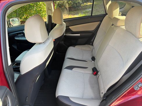 Used 2016 Subaru Crosstrek 2.0i Premium image 12