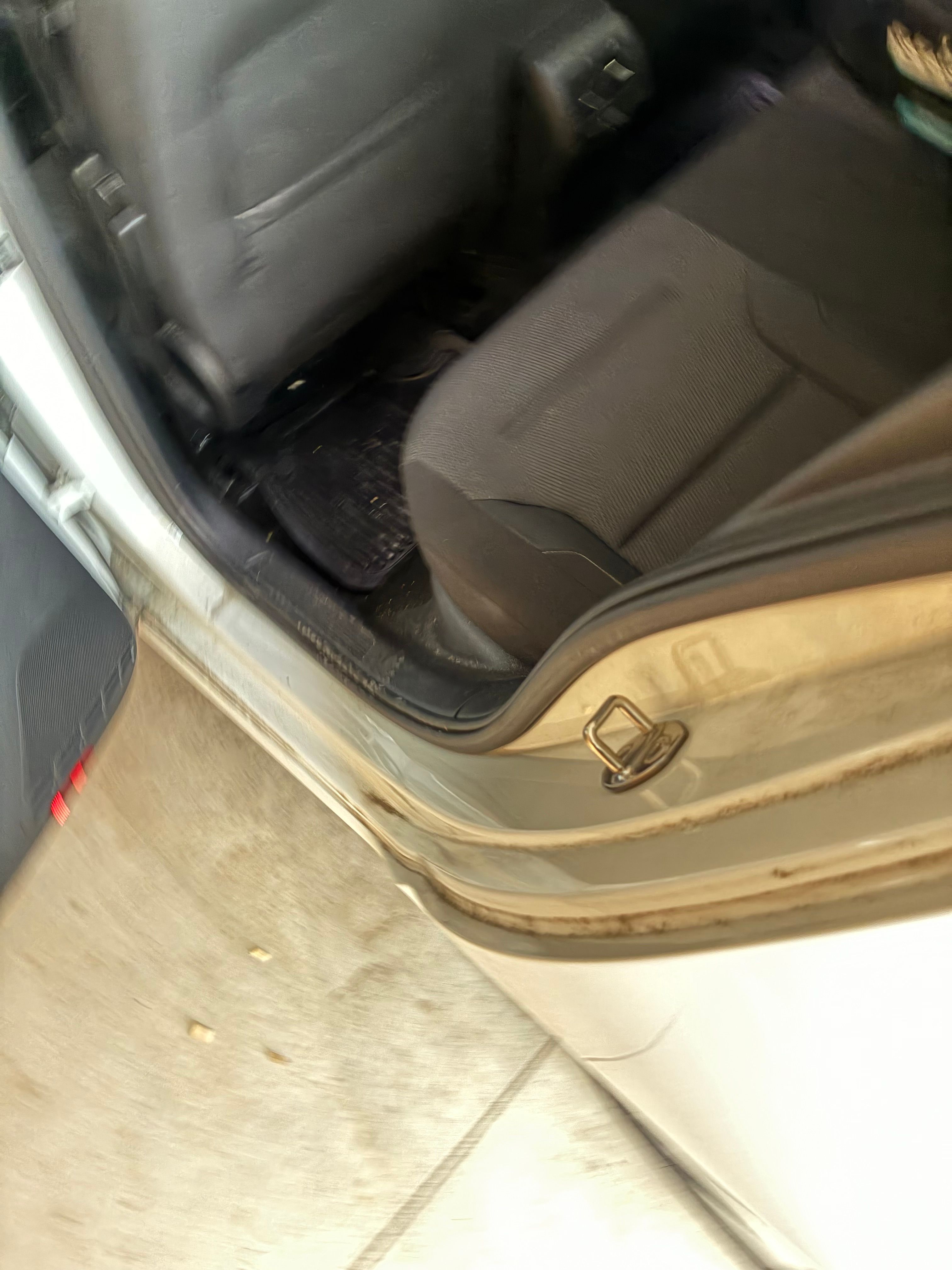 Used 2019 Volkswagen e-Golf SE FWD image 14