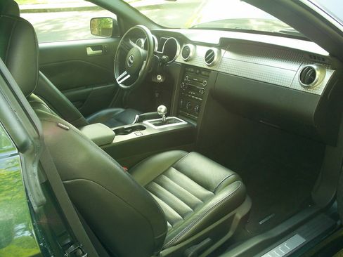 Used 2008 Ford Mustang GT RWD image 15