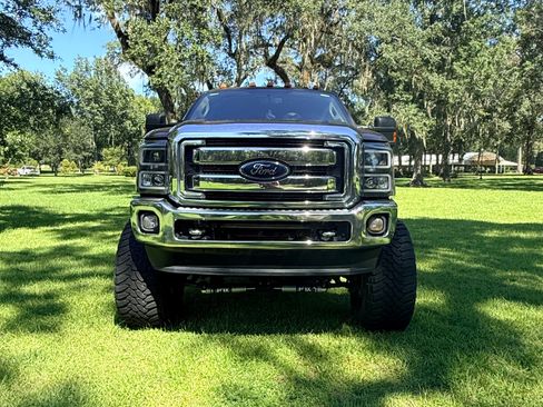 Used 2015 Ford F250 Lariat w/ Chrome Package AWD/4WD image 4